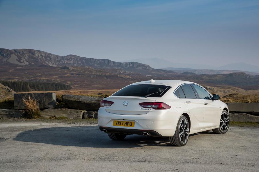  Vauxhall Insignia Grand Sport Turbo 4x4 2017 года  (фото 29 из 41)